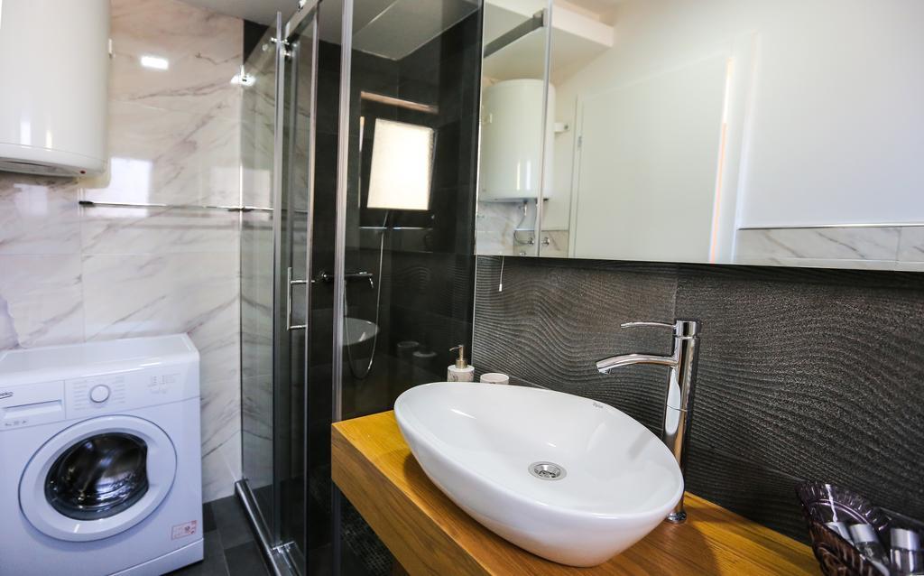 New Lux Apartment Нови Сад Екстериор снимка